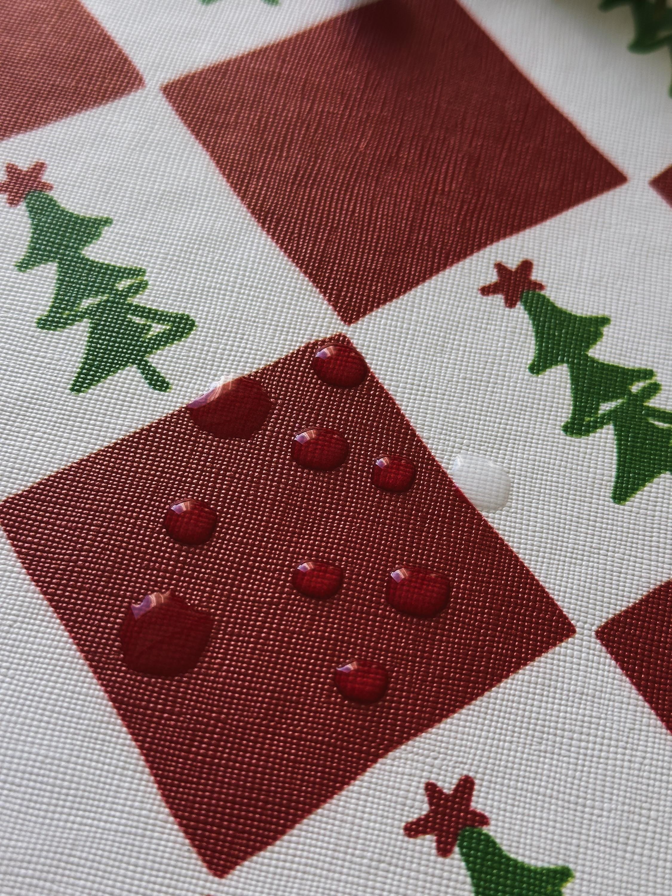 Gingerbread Man Christmas Placemat: Waterproof Faux Leather Holiday Decor