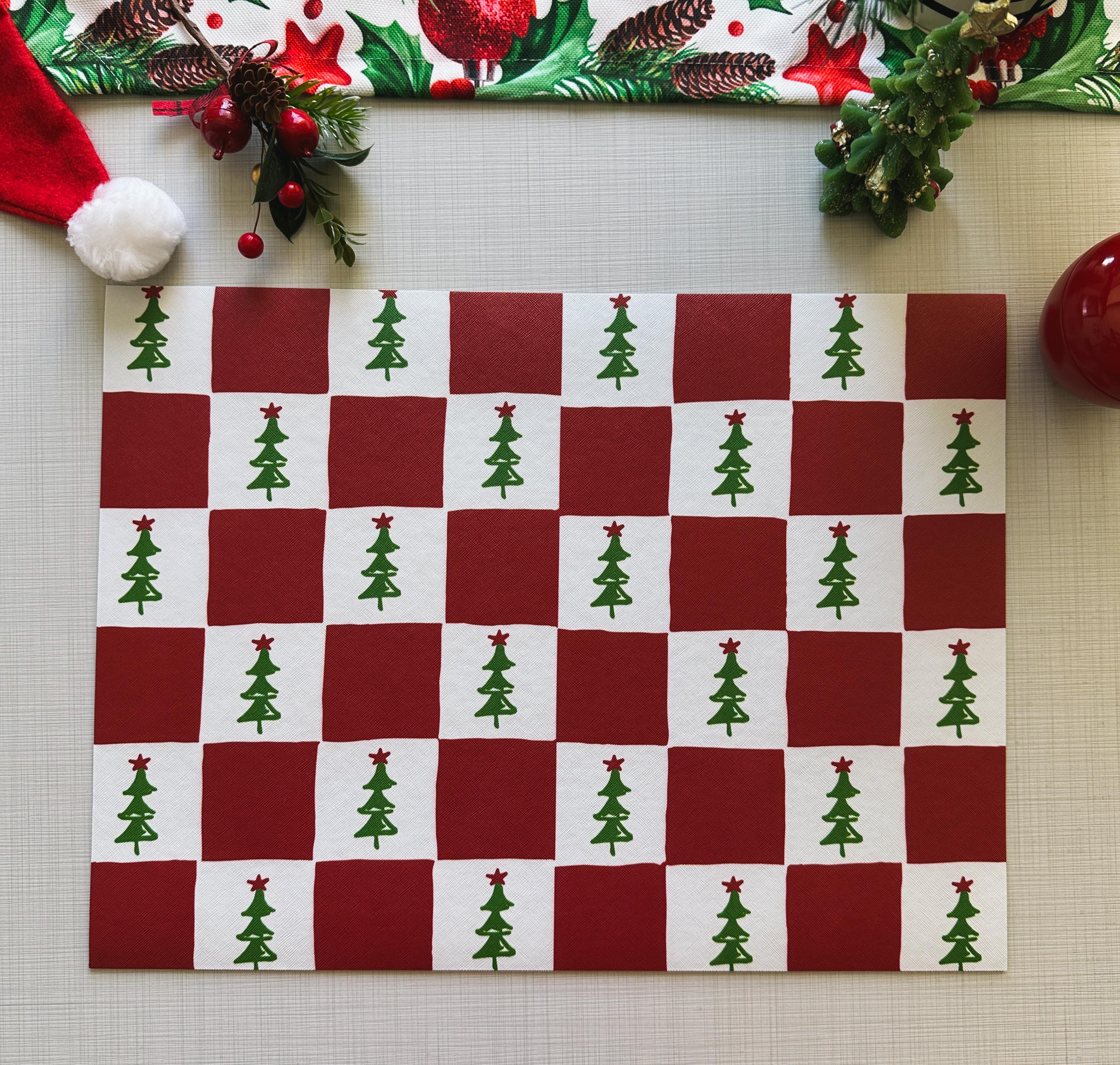 Checkered Christmas Tree Placemat: Waterproof PU Leather Holiday Decor